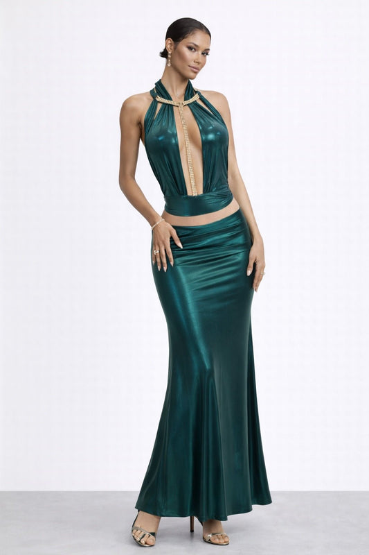 Alt-Text Suggestions



Front view of Katia Top showing crystal halter collar and vertical crystal trim.